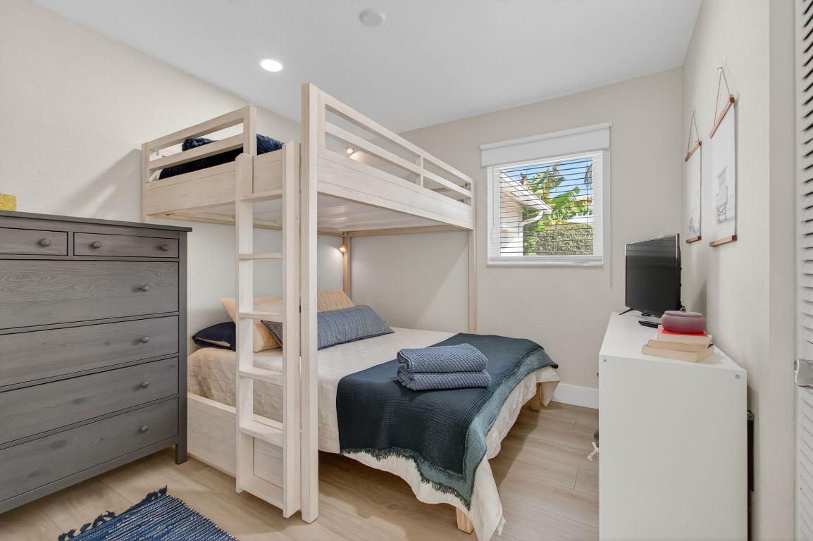 TROPIC PALMS 1 - Residential Lease