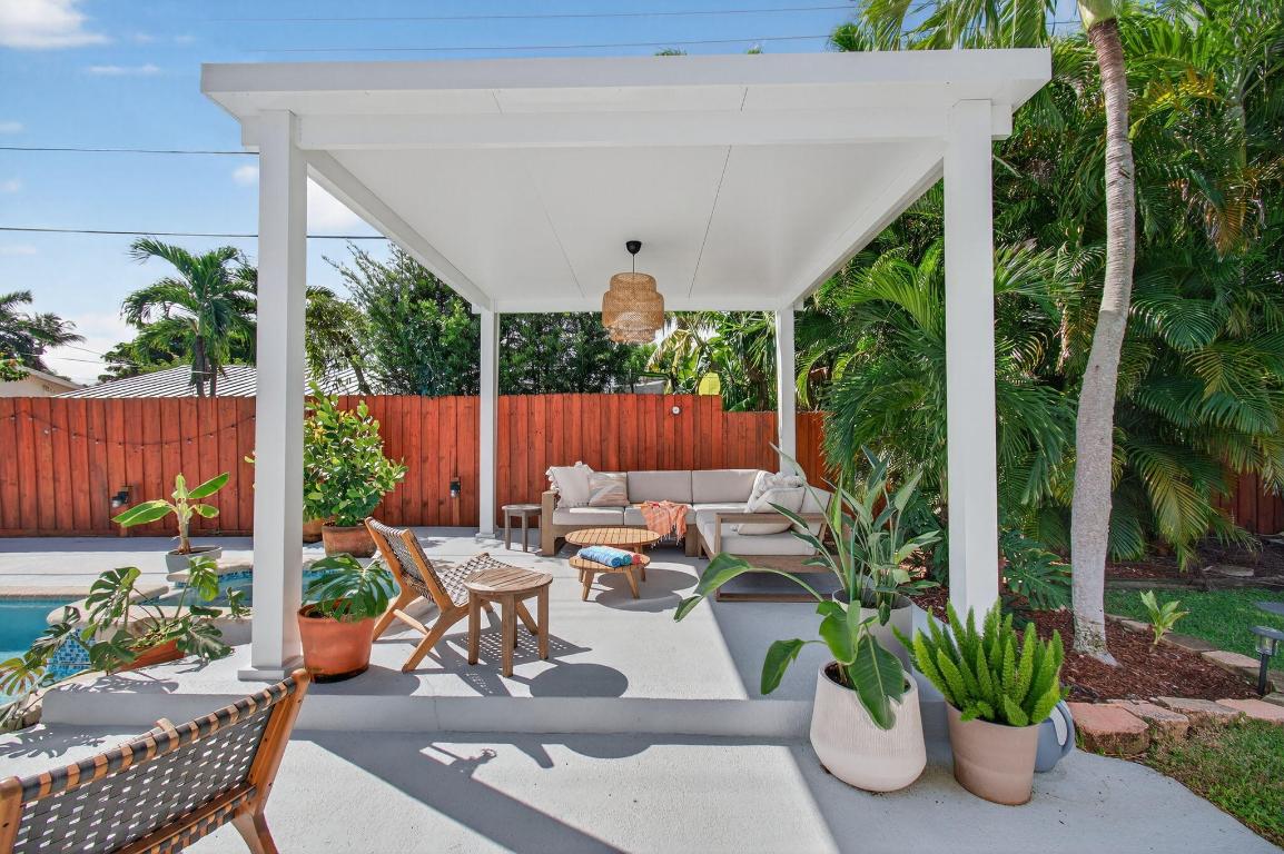 TROPIC PALMS 1 - Residential Lease