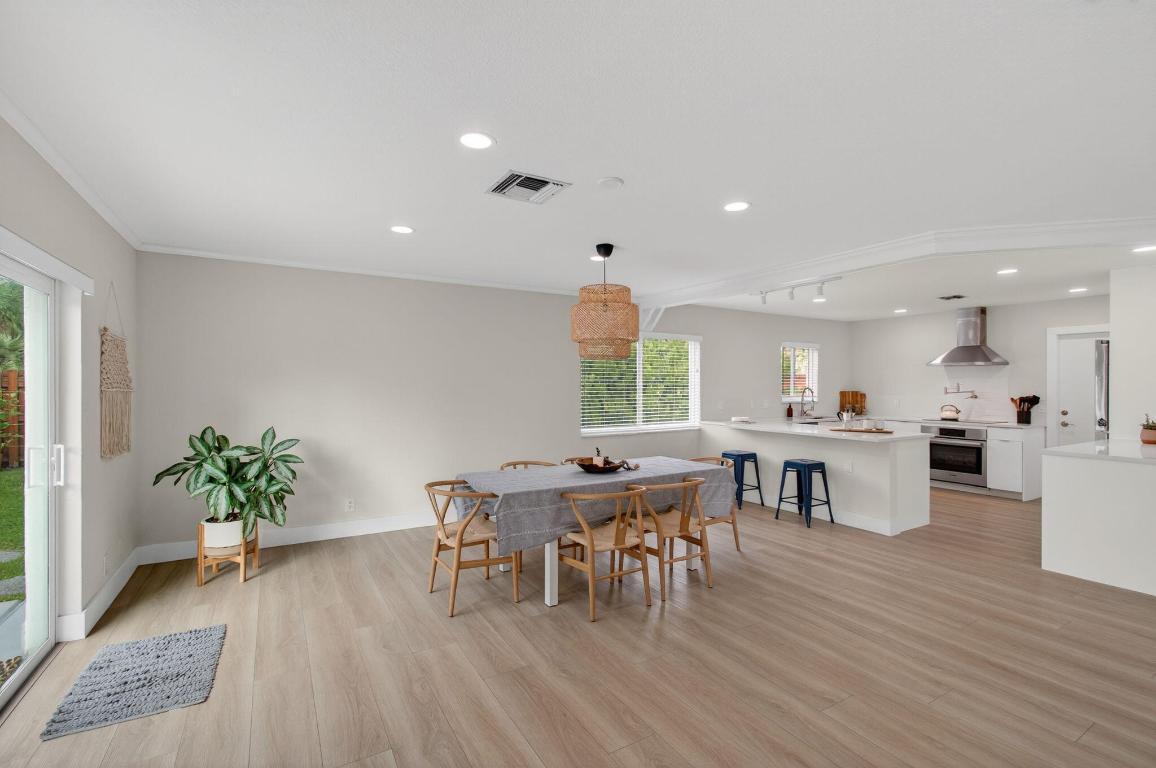 TROPIC PALMS 1 - Residential Lease