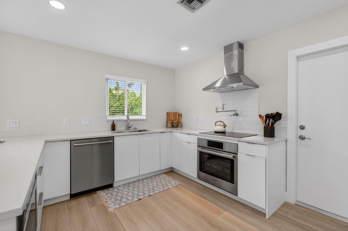 TROPIC PALMS 1 - Residential Lease