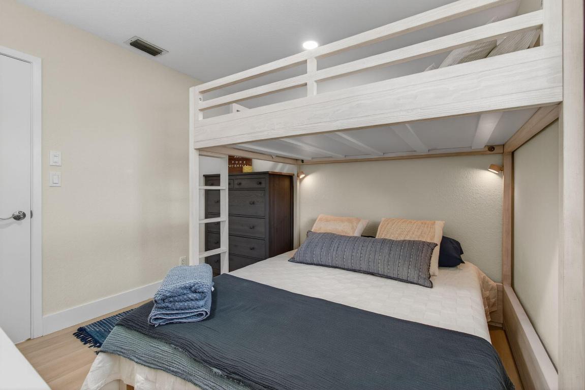 TROPIC PALMS 1 - Residential Lease