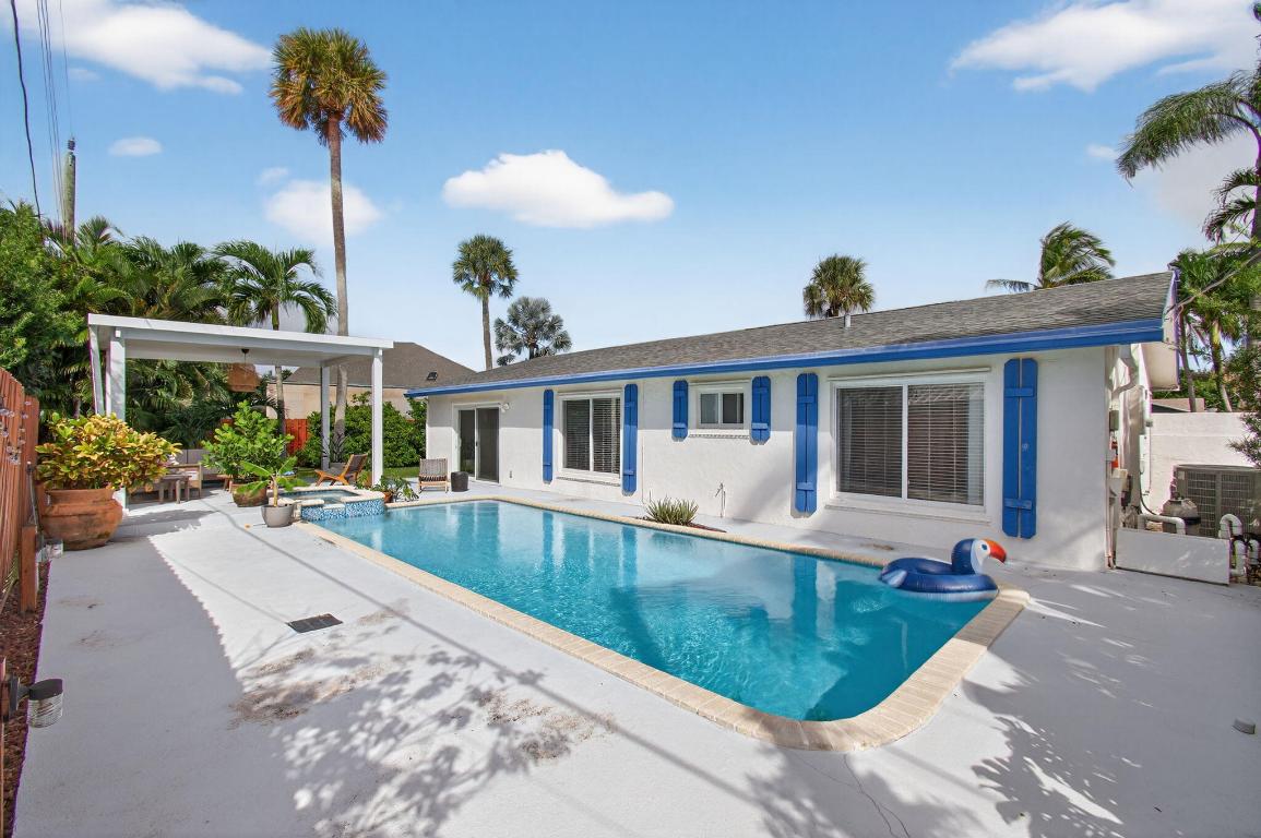 TROPIC PALMS 1 - Residential Lease