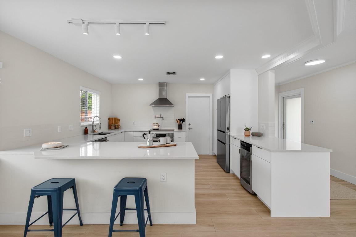 TROPIC PALMS 1 - Residential Lease