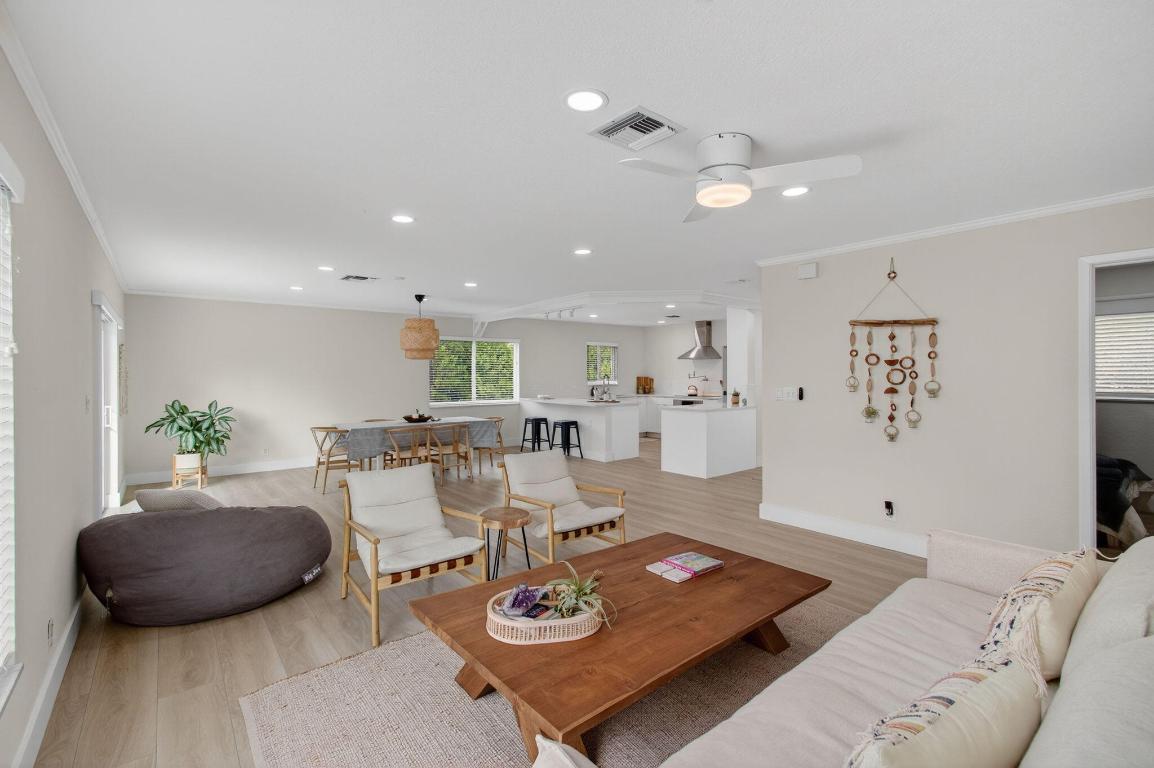 TROPIC PALMS 1 - Residential Lease