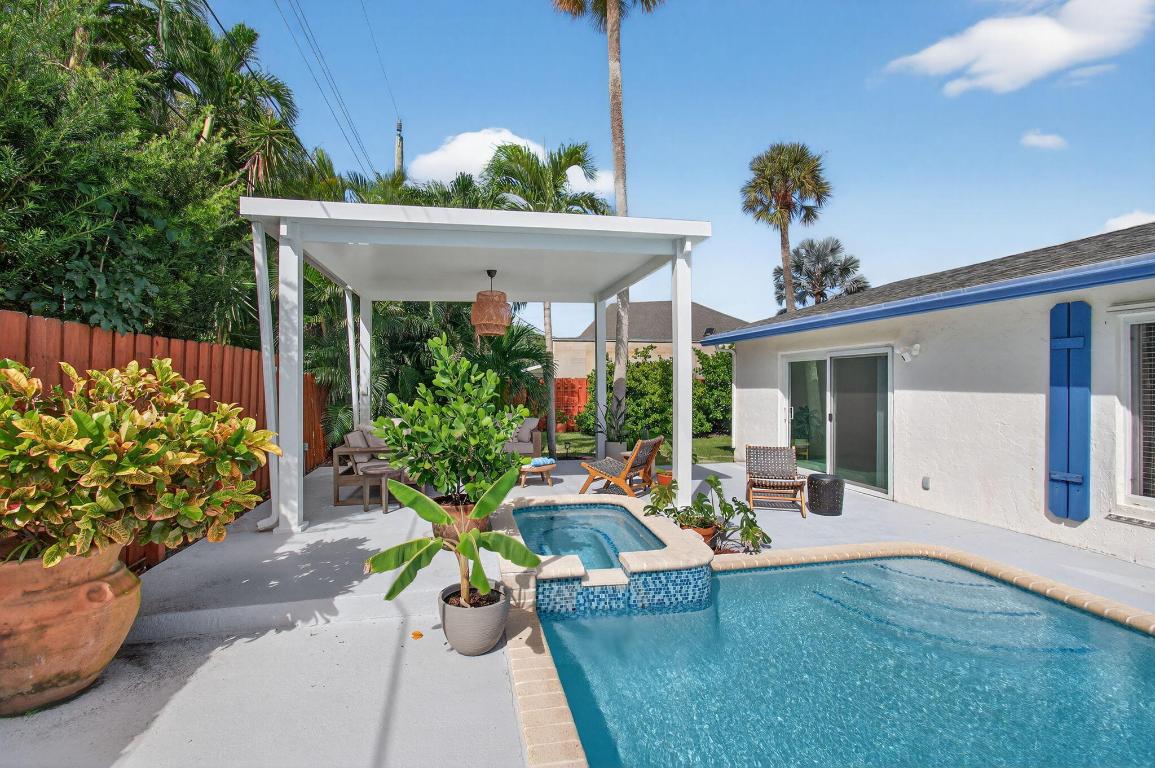 TROPIC PALMS 1 - Residential Lease