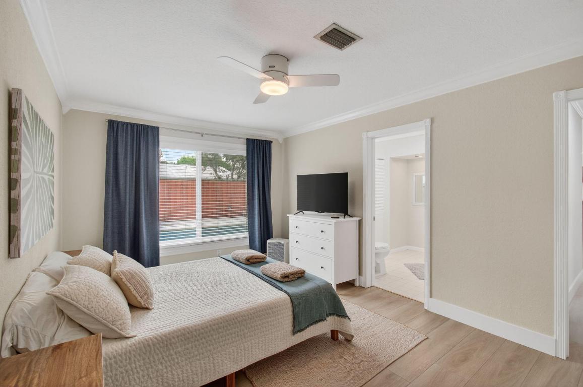 TROPIC PALMS 1 - Residential Lease