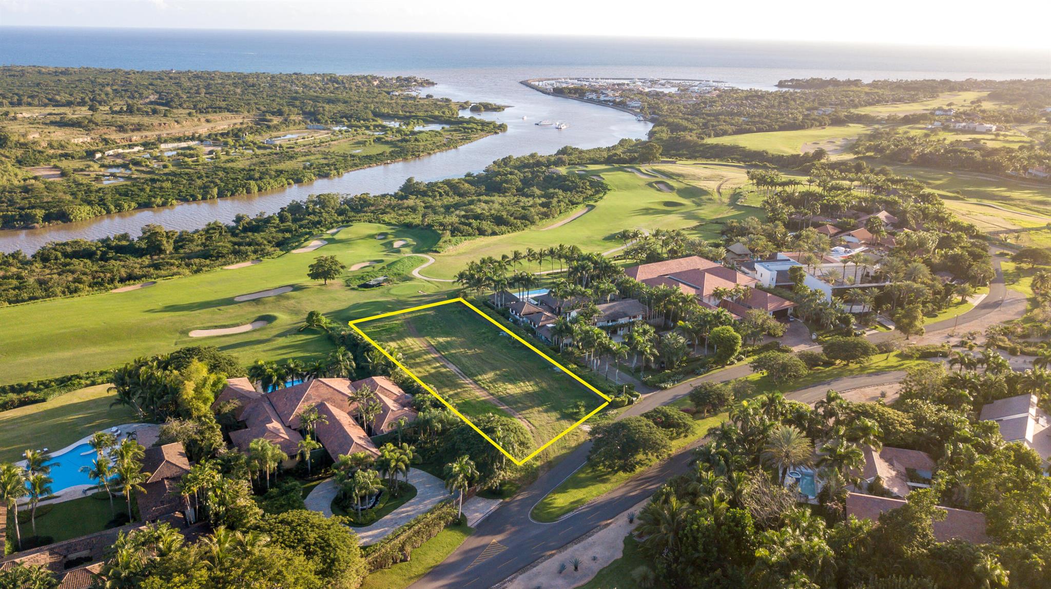 Vista Chavon in Casa de C - Land