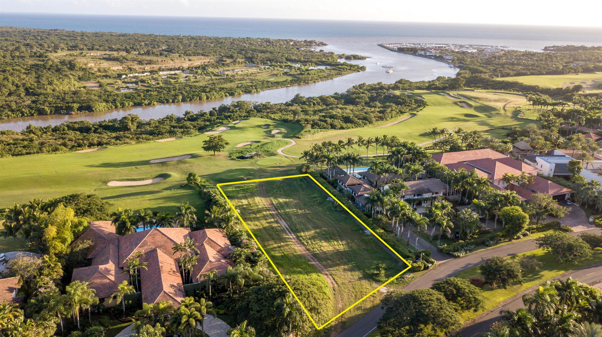 Vista Chavon in Casa de C - Land