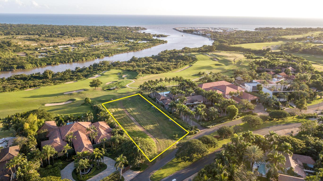 Vista Chavon in Casa de Campo, La Romana, Dominica - Land