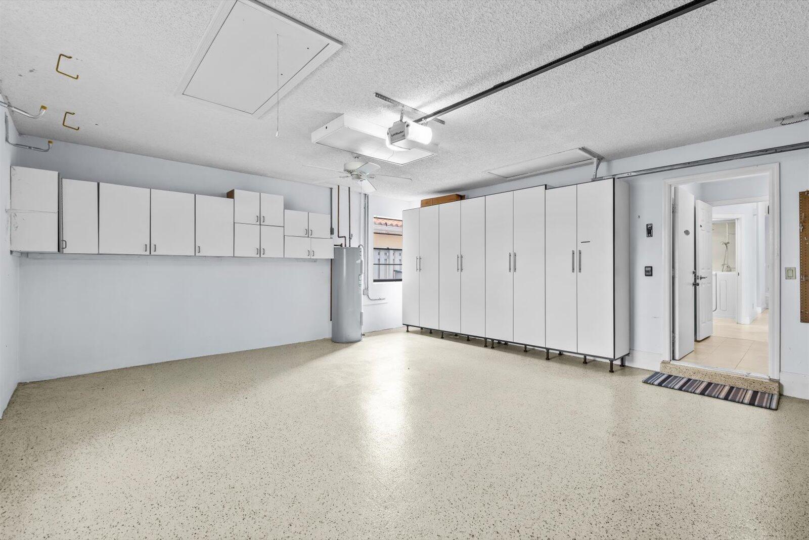 CRYSTAL POINTE PL 3 - Residential