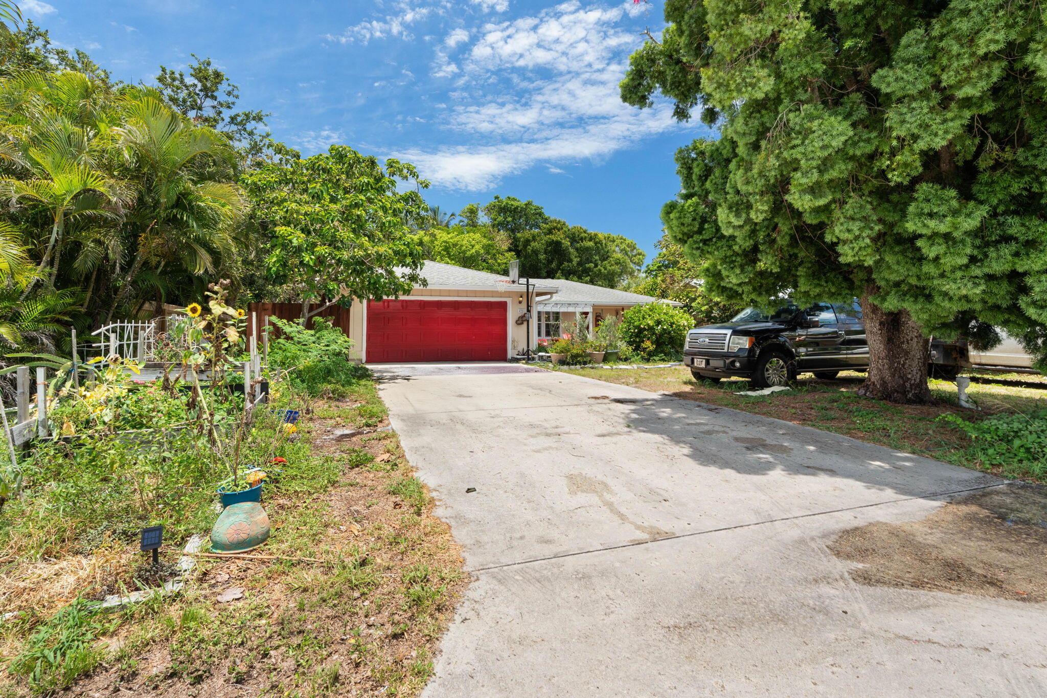 4981 SE Pompano Terrace