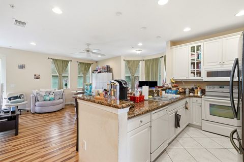 Tiny photo for 3902 White Peacock Lane, Coconut Creek, FL 33073 (MLS # B26039759)