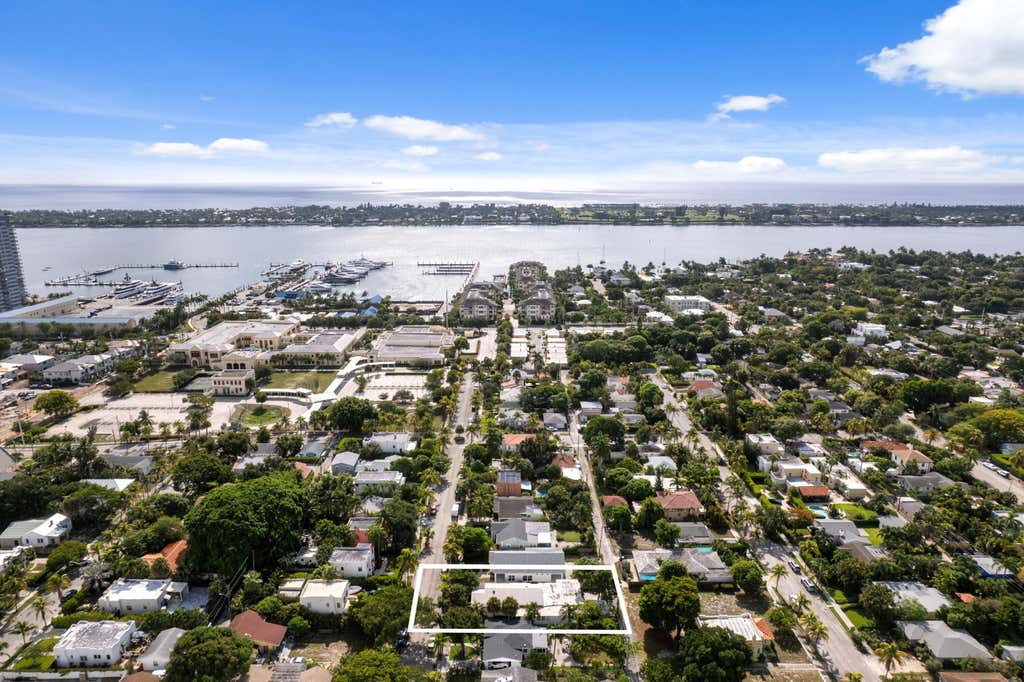 Photo of 526 38TH Street, West Palm Beach, FL 33407 (MLS # B26059948)