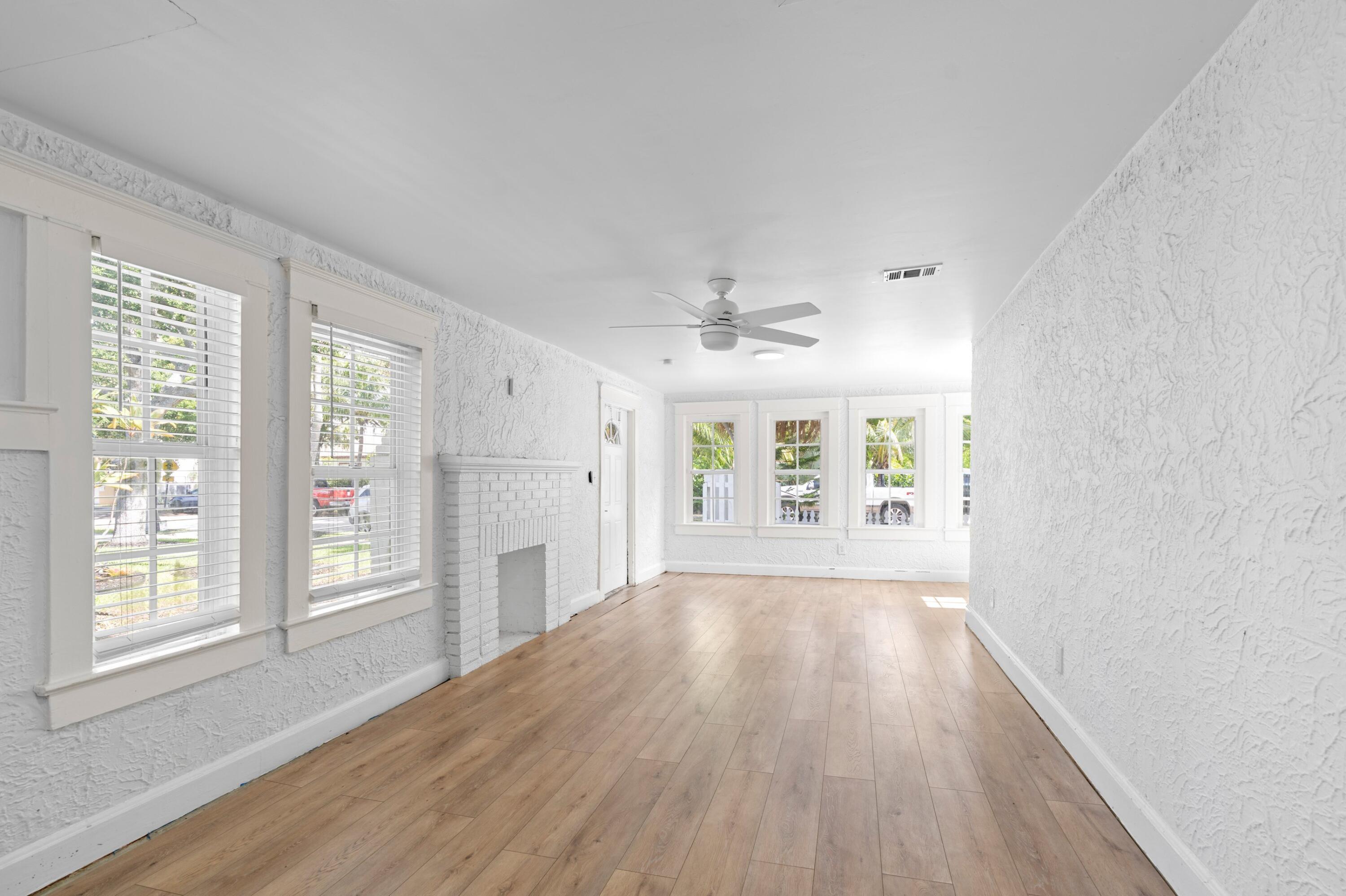 526 38TH Street