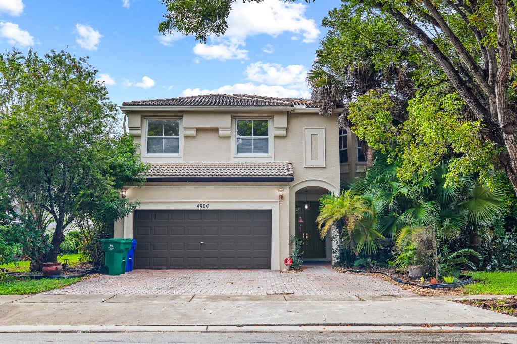 Photo of 4904 SW 164th Avenue, Miramar, FL 33027 (MLS # B26093174)