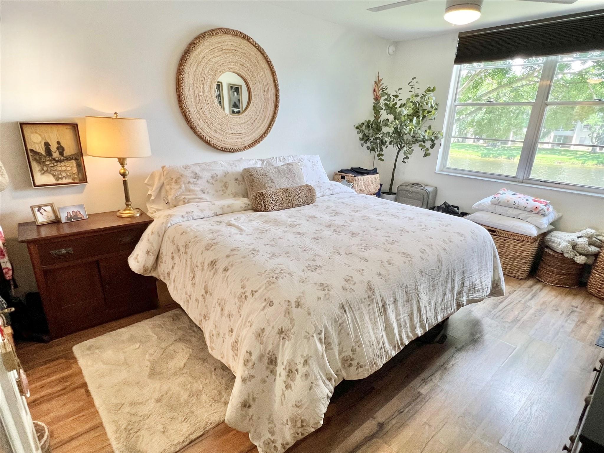 Pine Island Ridge Lagoon - Residential