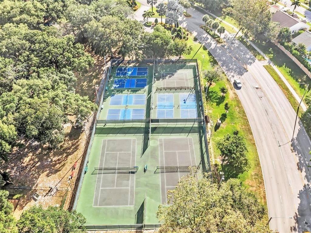 Pine Island Ridge Lagoon - Residential