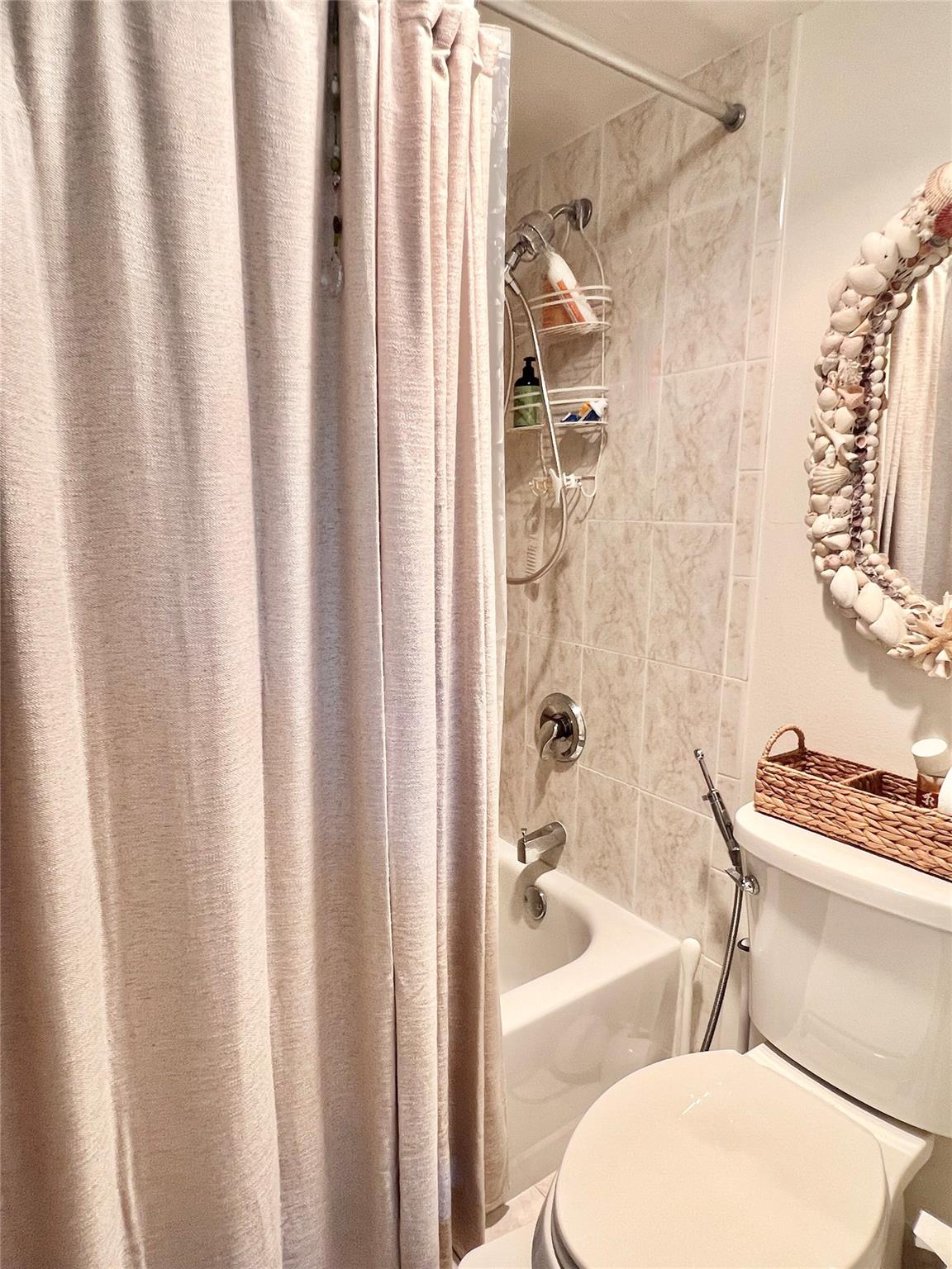 Pine Island Ridge Lagoon - Residential