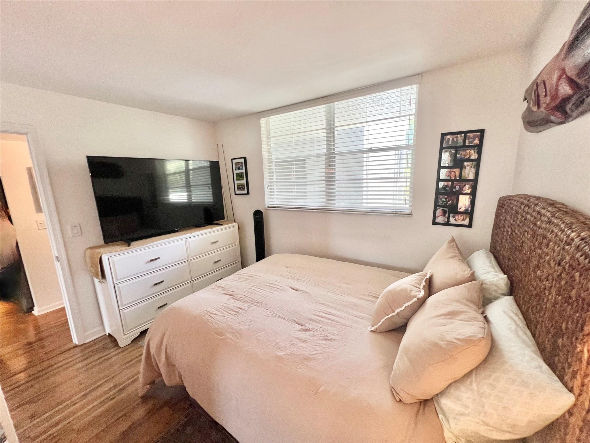 Pine Island Ridge Lagoon - Residential