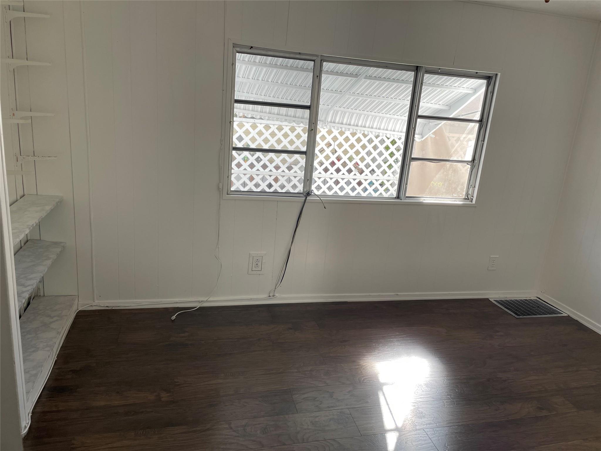 Ravenswood Estates & Mari - Residential