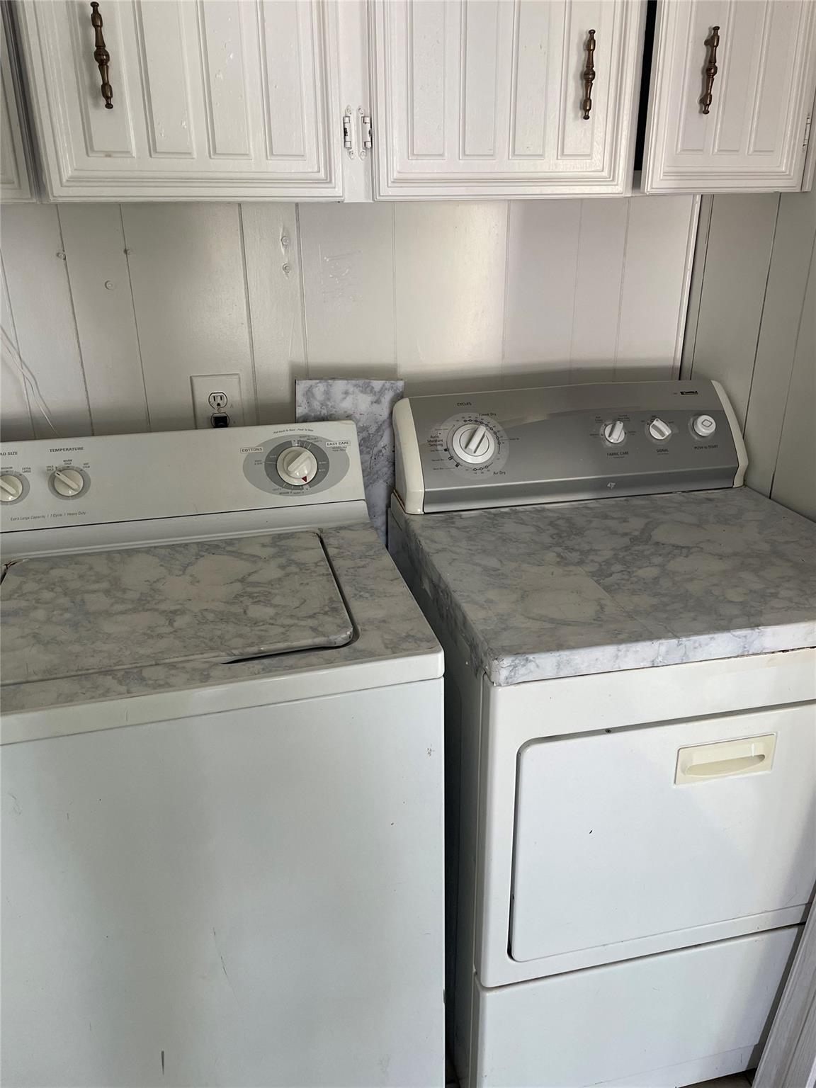Ravenswood Estates & Mari - Residential