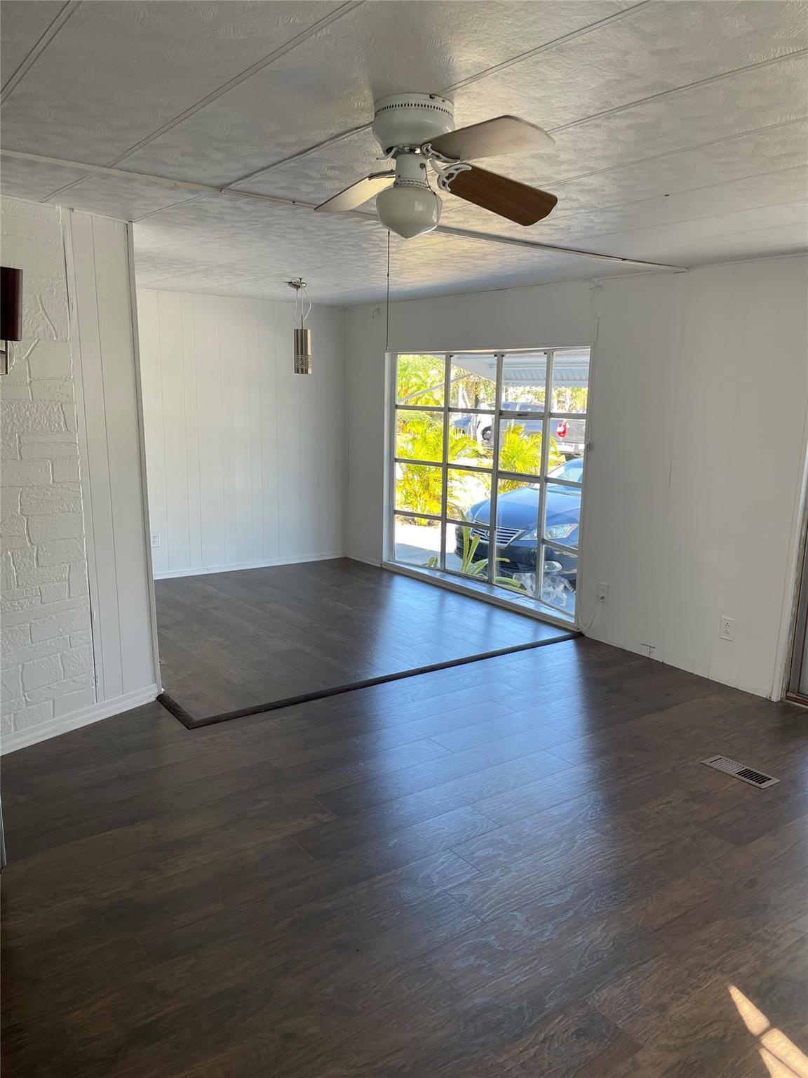 Ravenswood Estates & Mari - Residential