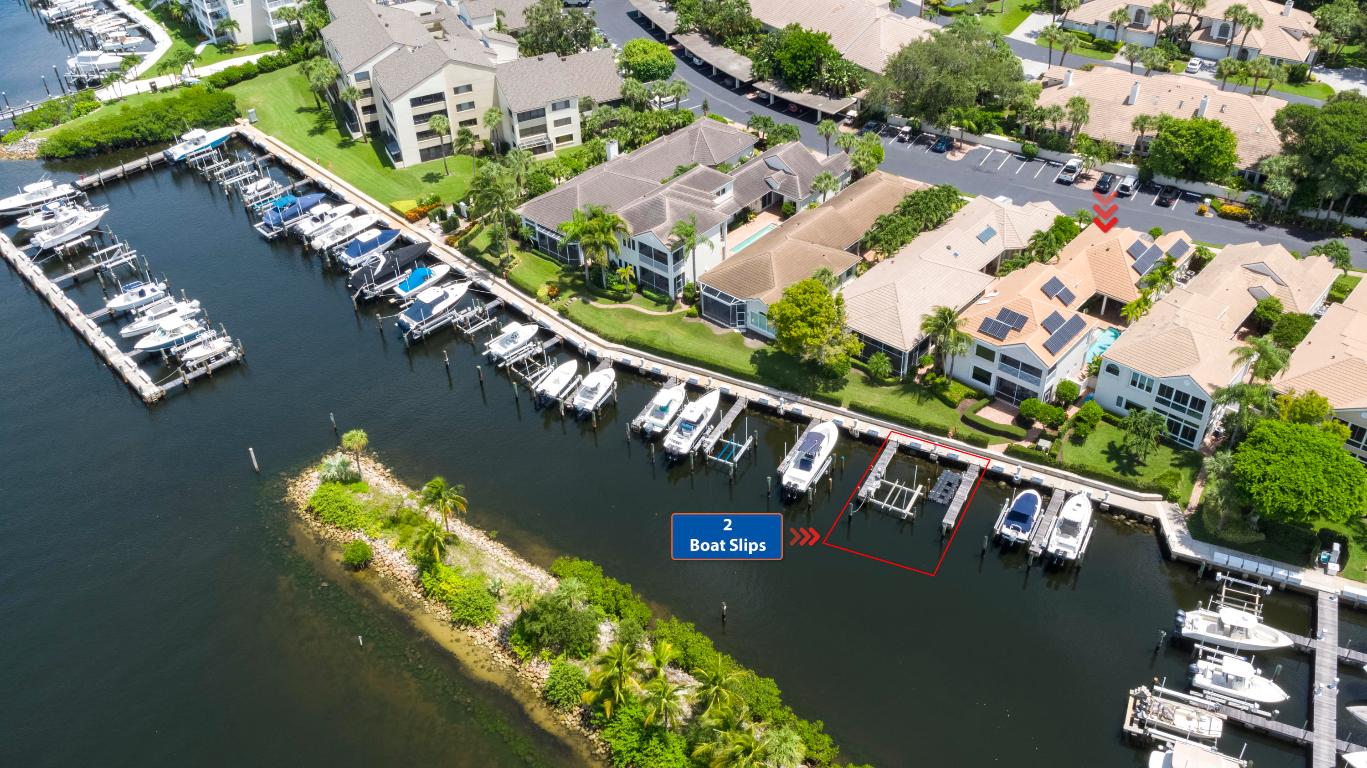 COURTYARD CAY AT OAK HARBOUR - Residential