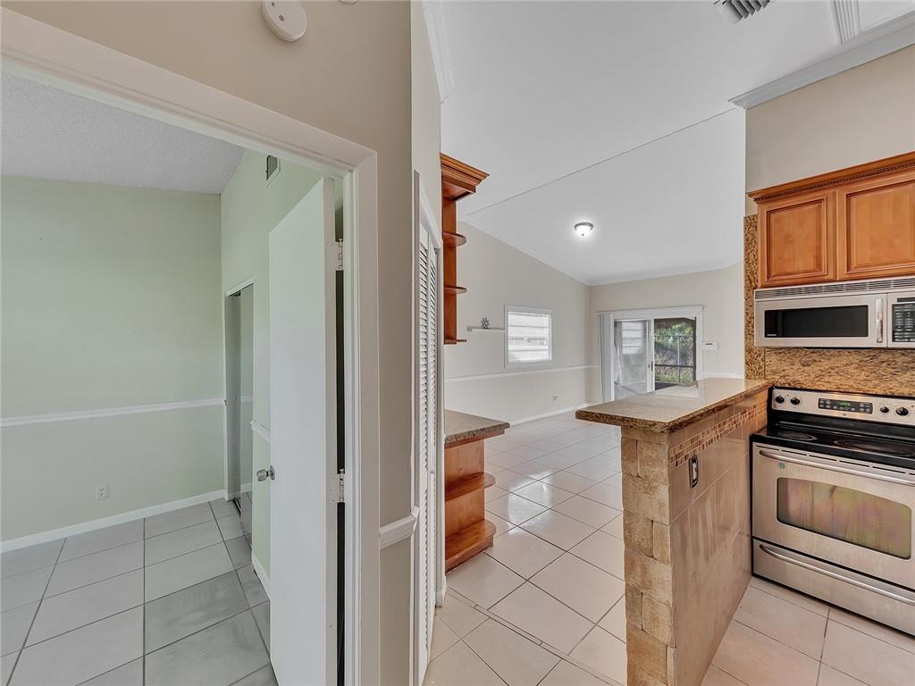 Villager Townhomes - Residential