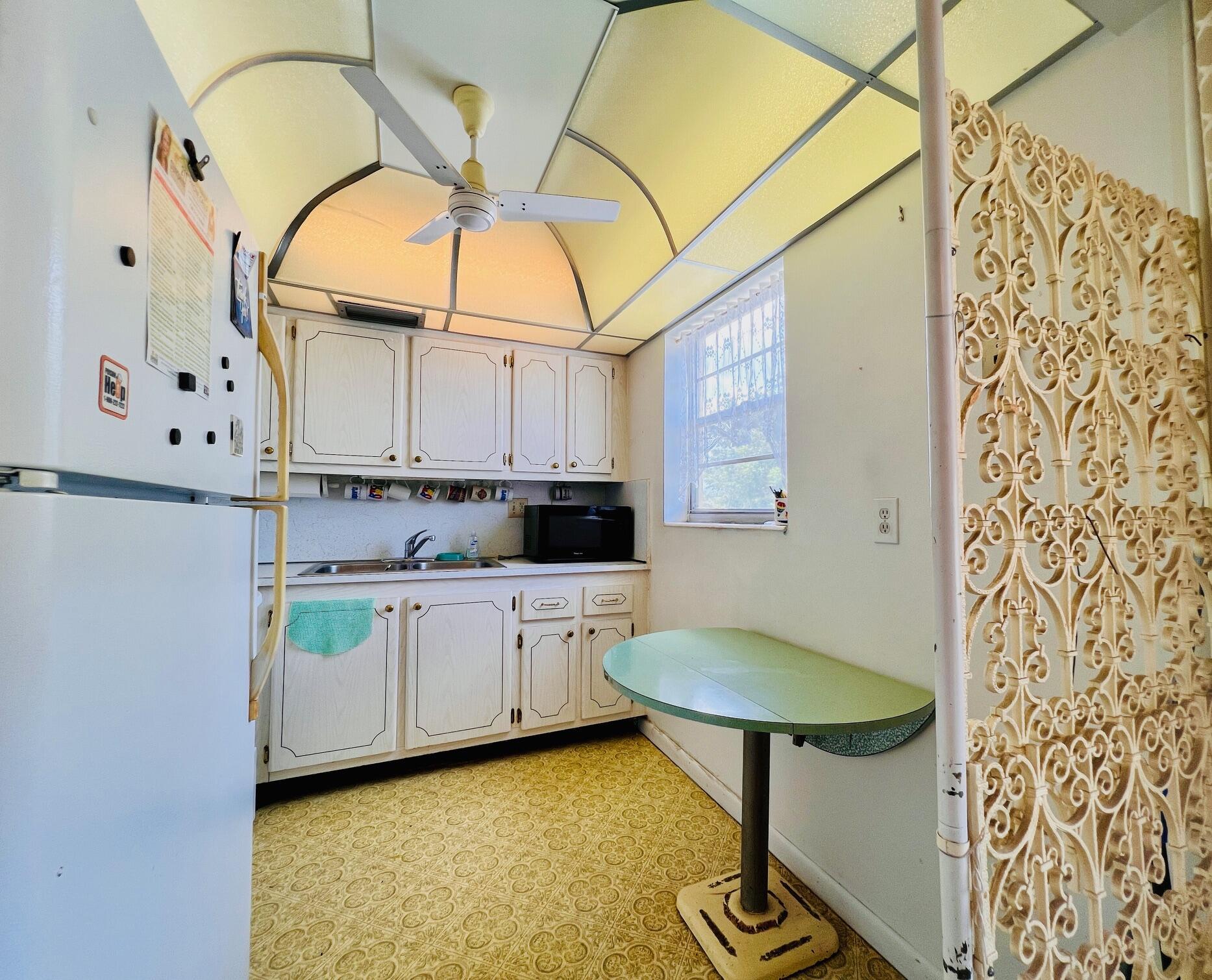 ANDOVER CONDOS - Residential