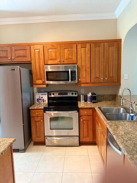 3500 Oaks Clubhouse Drive 303