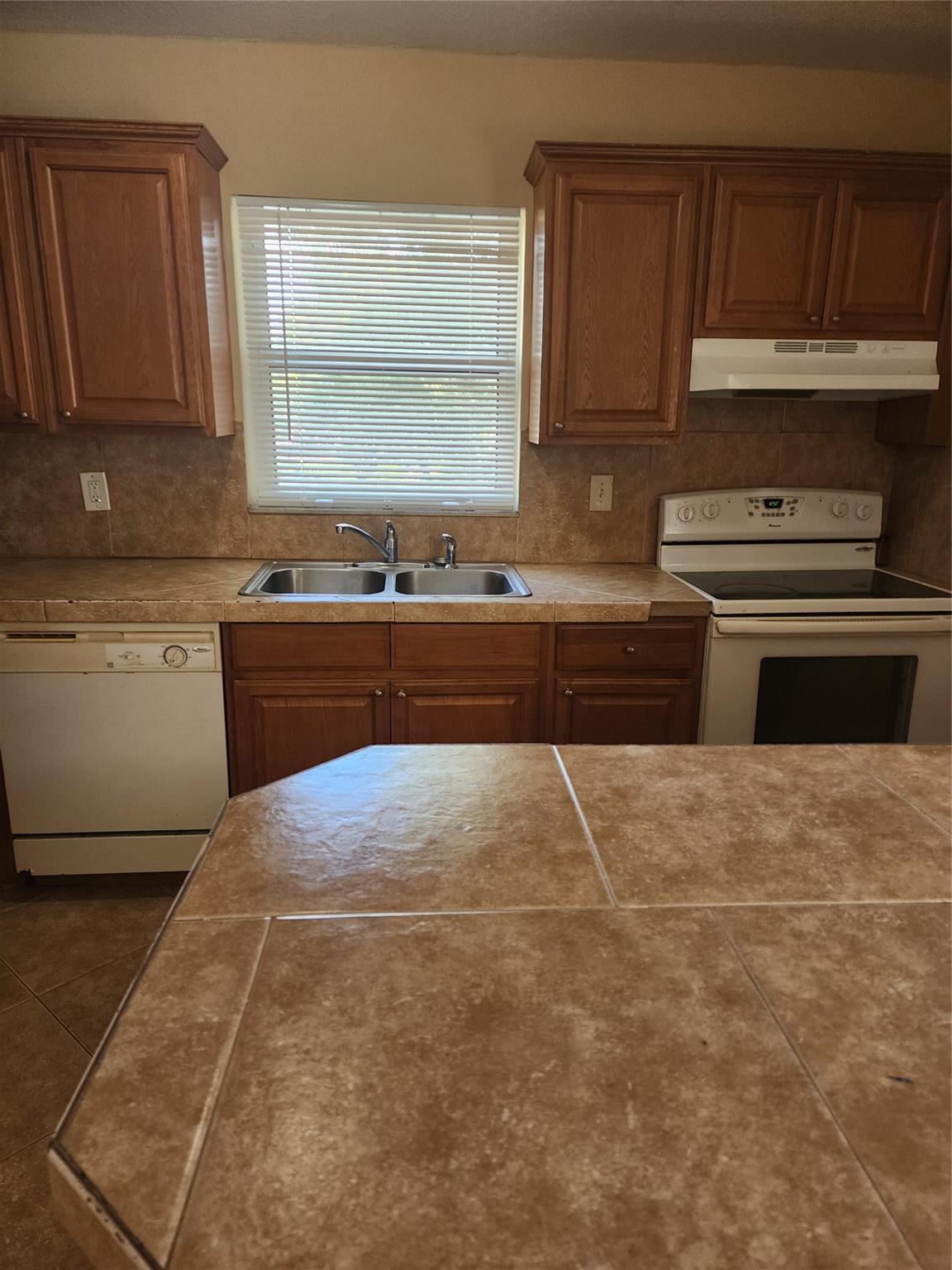 Coral Spgs Sub 1 59-30 B - Residential Lease