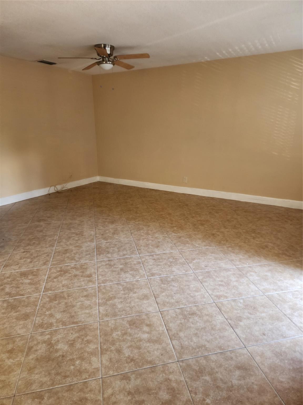 Coral Spgs Sub 1 59-30 B - Residential Lease