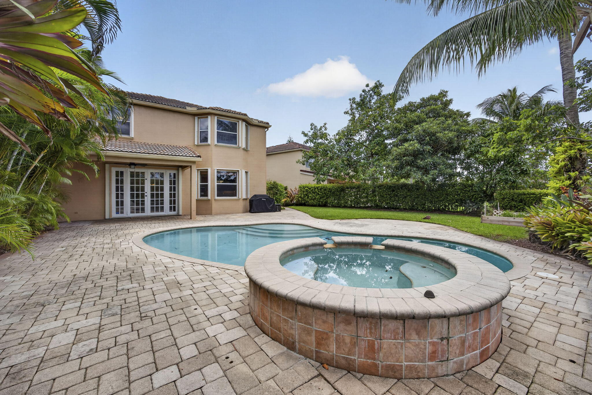 9081 Dupont Place