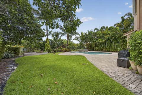 Tiny photo for 9081 Dupont Place, Wellington, FL 33414 (MLS # B26052548)