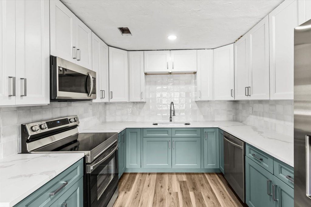 Photo of 937 NE 25th Avenue, Pompano Beach, FL 33062 (MLS # R11136576)