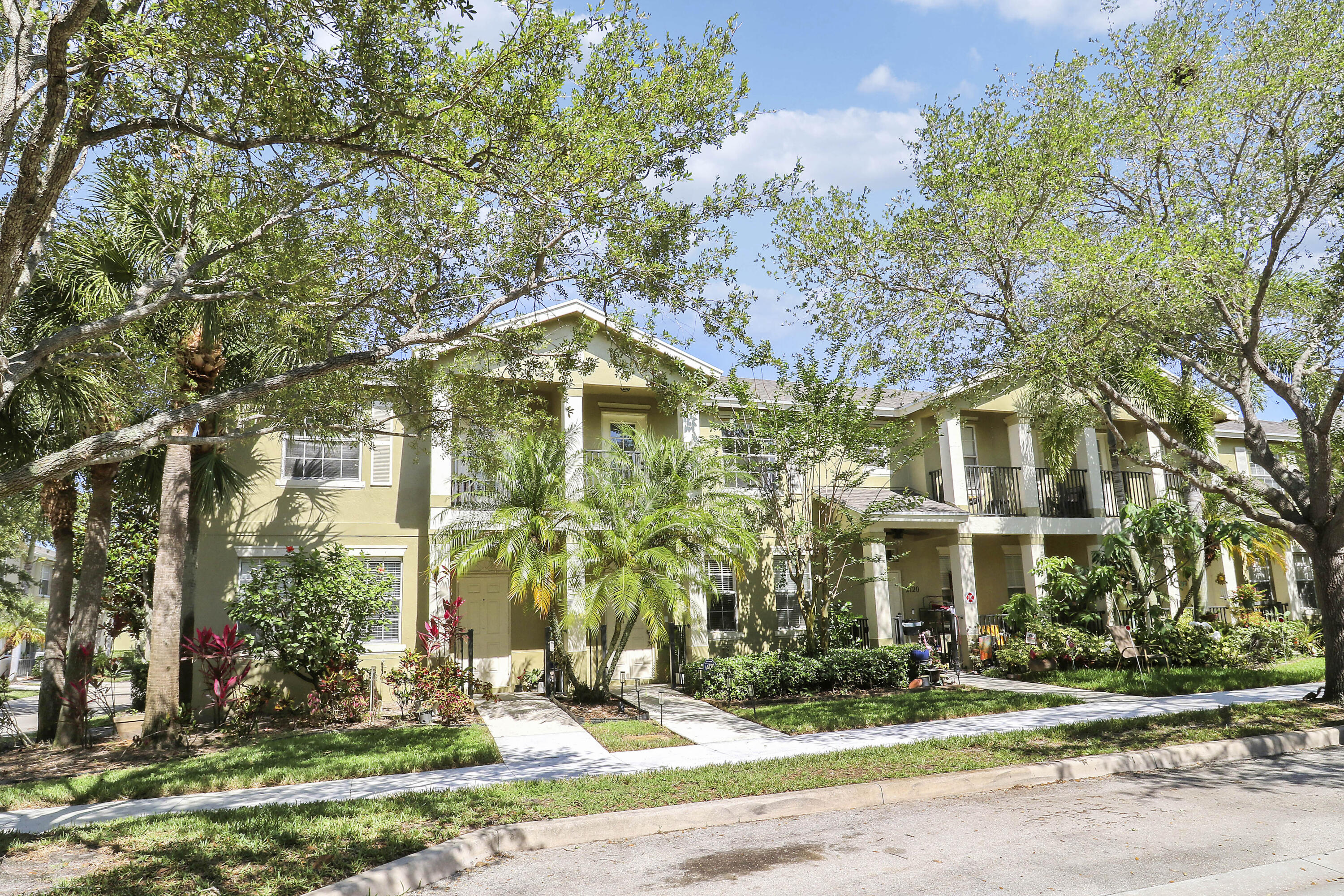 EAST LAKE VILLAGE NO 3 - Residential