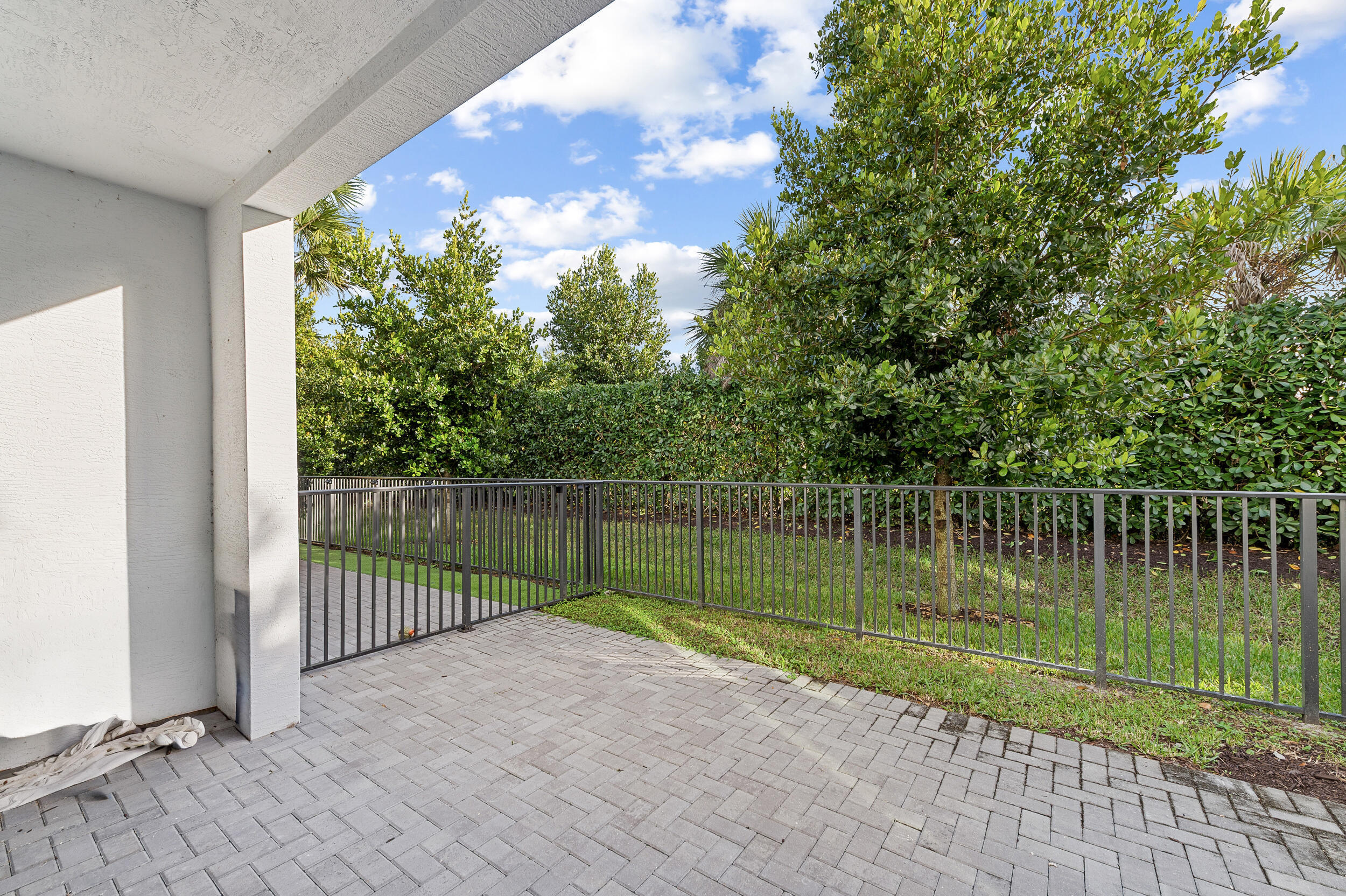 CROSSINGS OF WESTLAKE - Residential