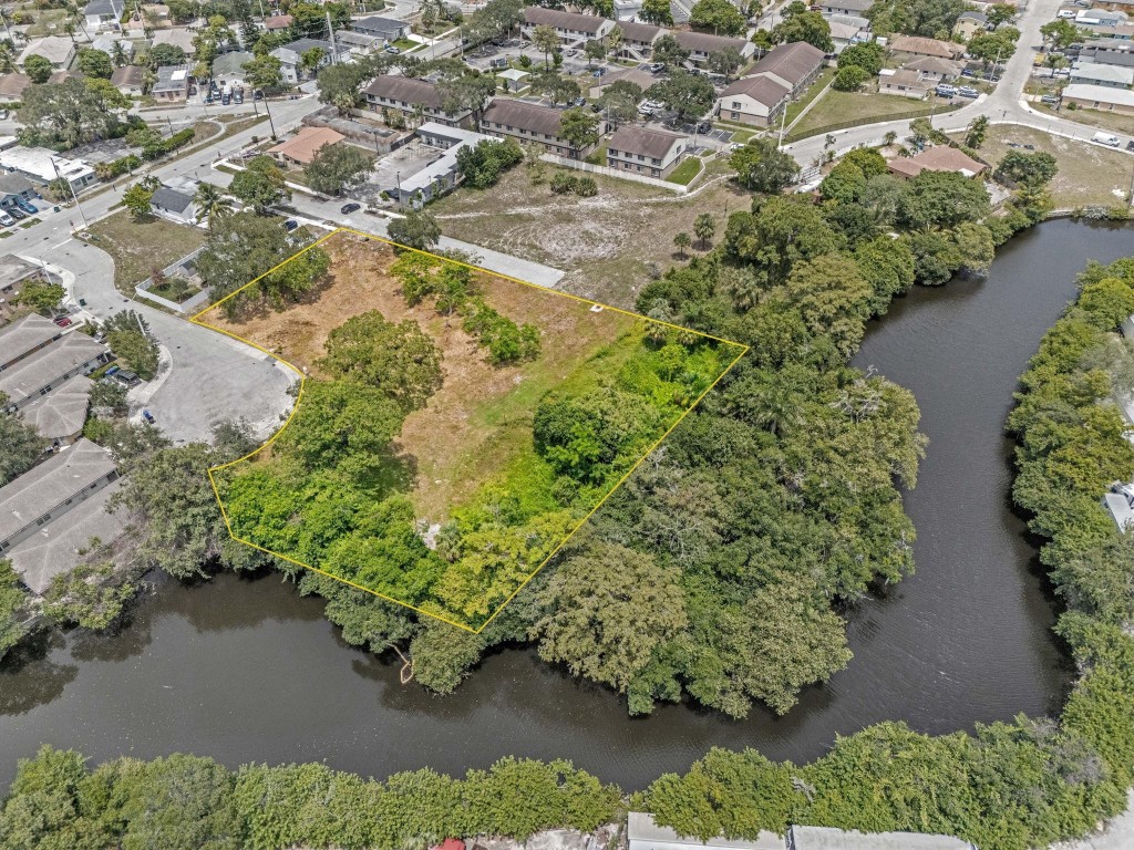 Harris Sub 21-40 B - Land