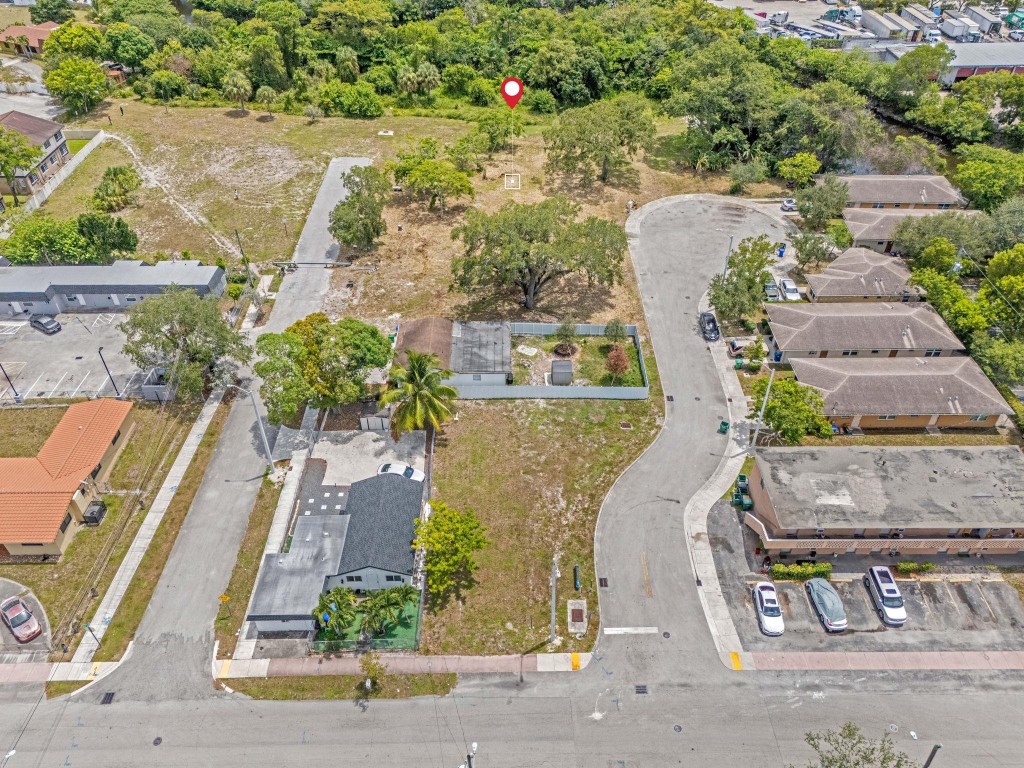 Harris Sub 21-40 B - Land