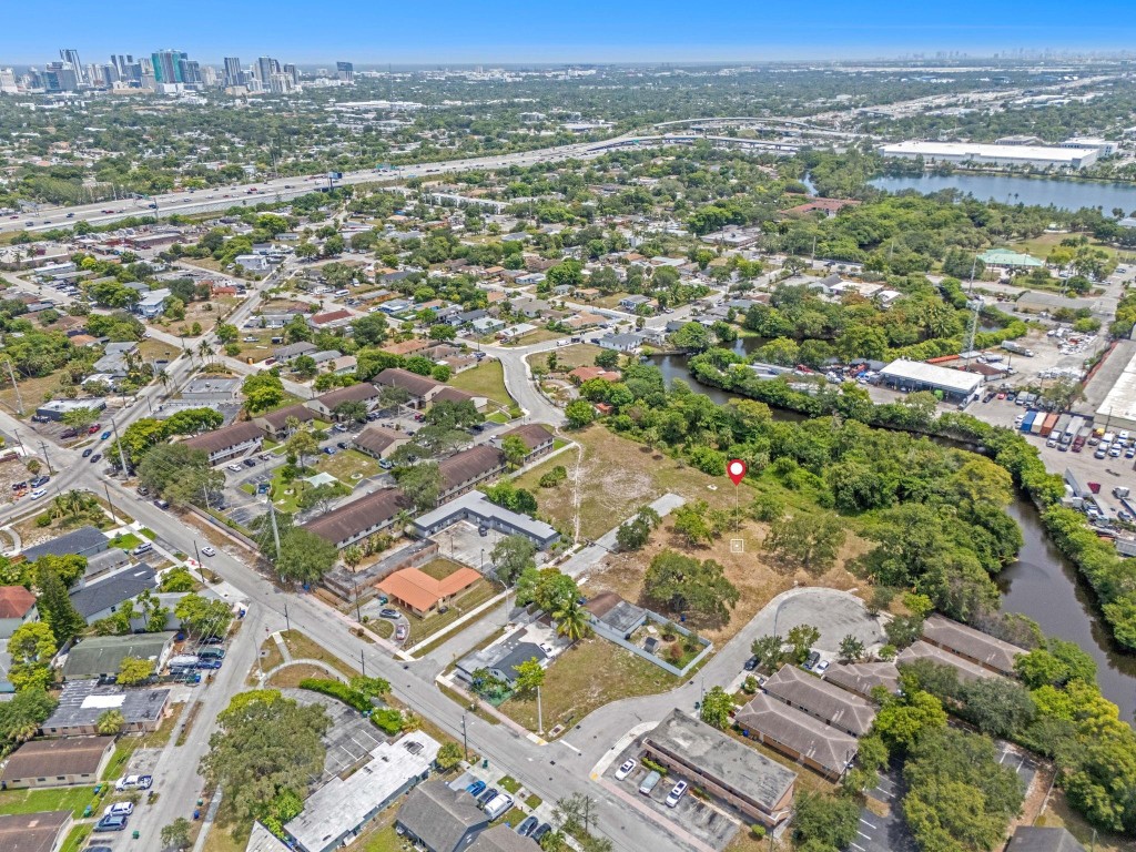 Harris Sub 21-40 B - Land