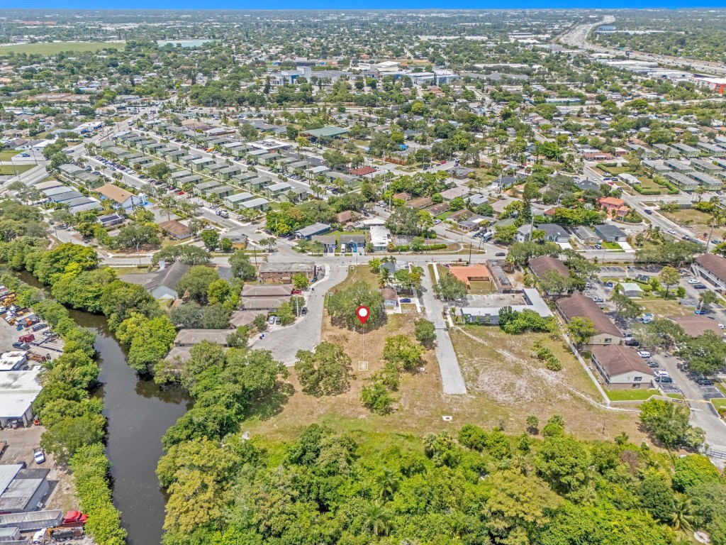 Harris Sub 21-40 B - Land