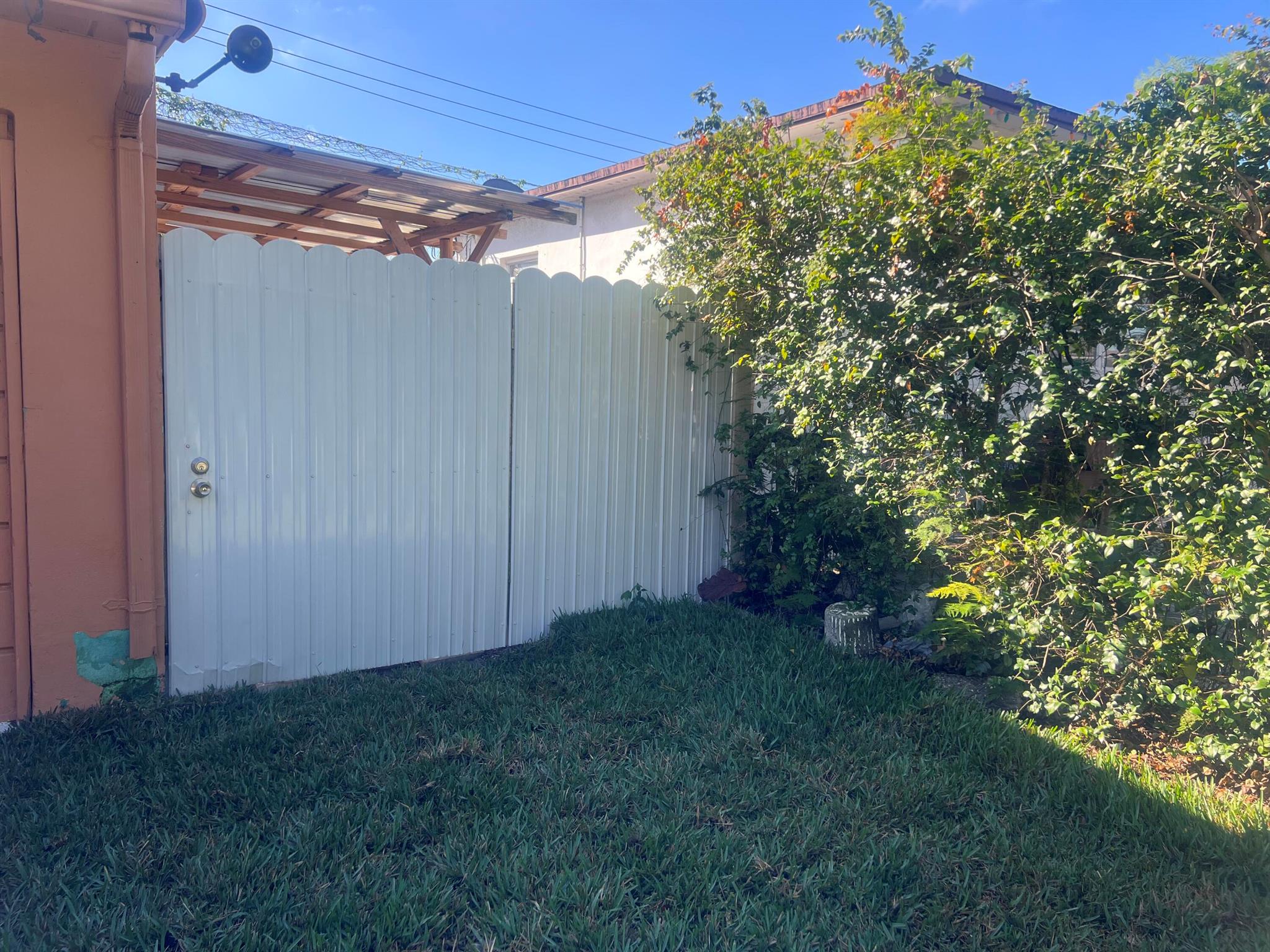 PALM SPRINGS 1ST ADDN - Residential Lease