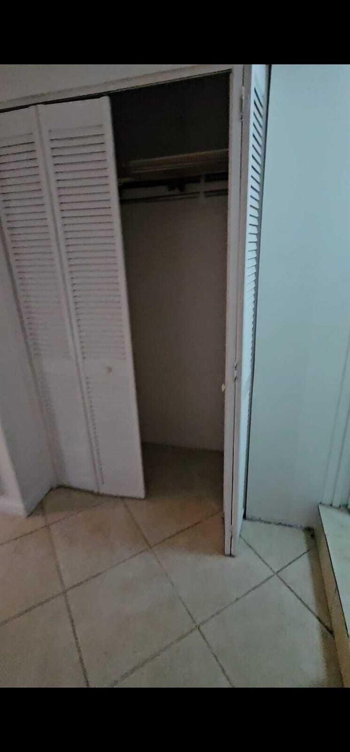 PALM SPRINGS 1ST ADDN - Residential Lease