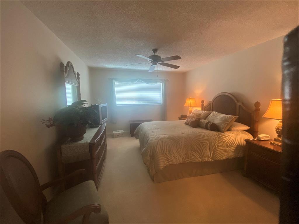 COLONIAL CLUB CONDO SEC 2 - Residential