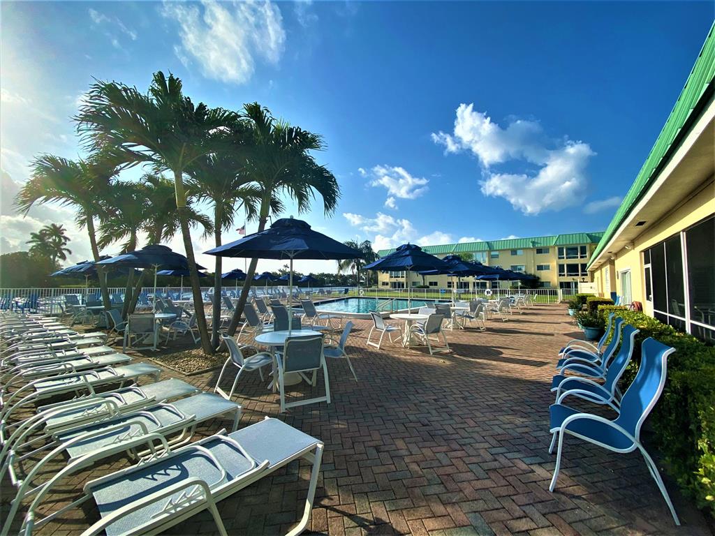 COLONIAL CLUB CONDO SEC 2 - Residential