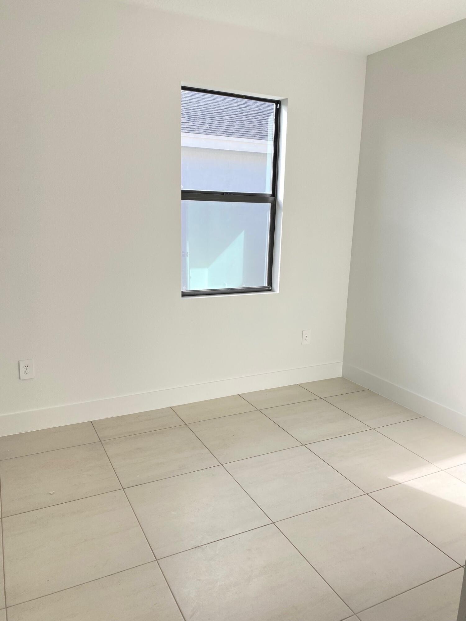 6950 SE Park Trace Drive