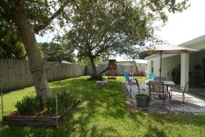 PALM LAKE PARK - Residential