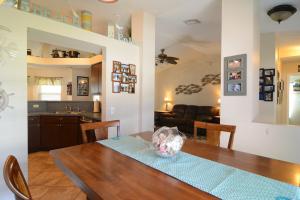 PALM LAKE PARK - Residential