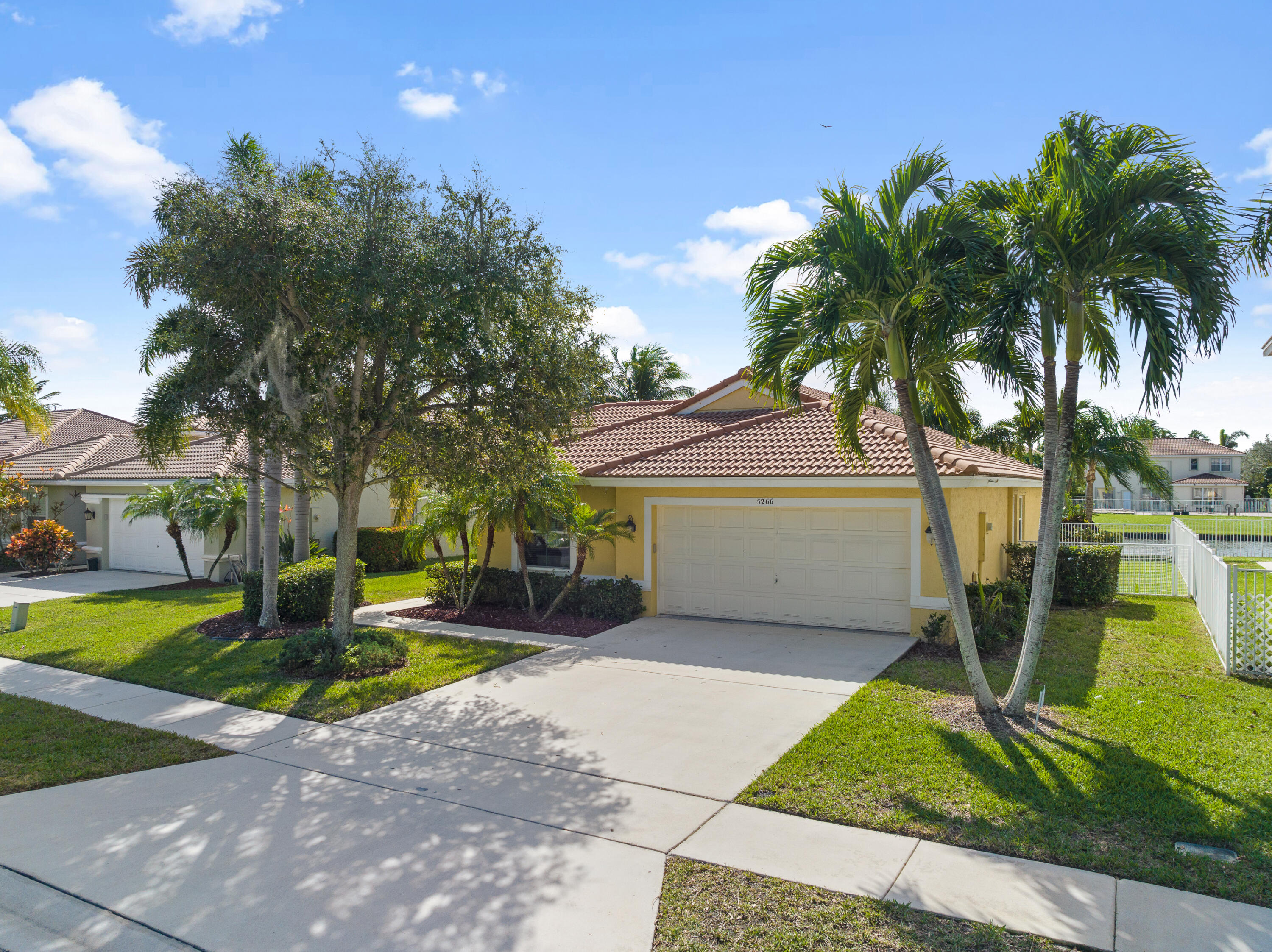 This beautiful spacious house has space for even a larger family. The house has a total 3 bedrooms and 2 bathrooms.Beautiful lake views from outside of your backyard in a fully fenced yard. The Garage can accommodate two cars or a smaller part of the garage can be used as storage place. Community is a well maintained , which offers its residents many resort style amenities. Great school district.Looking for someone to move in by ending March. Ideally April 1st.