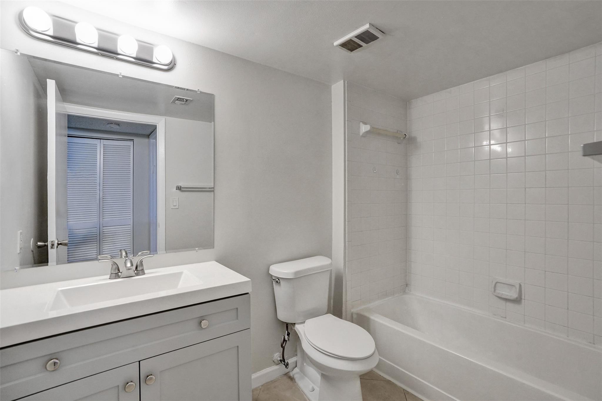 Summerbreeze Condo - Residential Lease